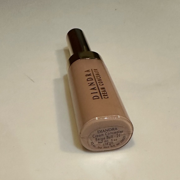 VTG DIANDRA MAKE-UP TRIO TIME RELEASE DAILY MOISTURE LOTION—2 oz CREAM CONCEALER - Picture 15 of 15